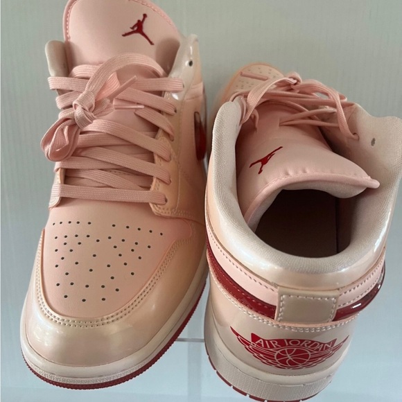 New Nike Air Jordan 1 Low Women’s Valentine Edition Sneakers W12/M10.5 - Picture 6 of 7
